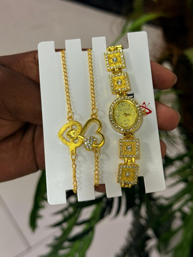  Ladies Gold Dial Watch and Chain Set (Heart Design)