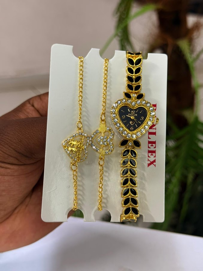 Ladies Black Heart Dial Watch and Chain Set