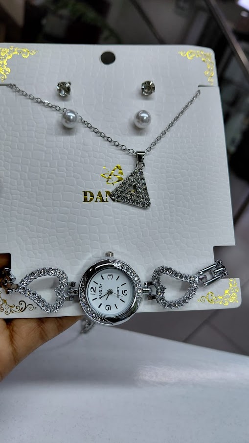 Ladies Silver Watch and Jewelry Set (White Dial)