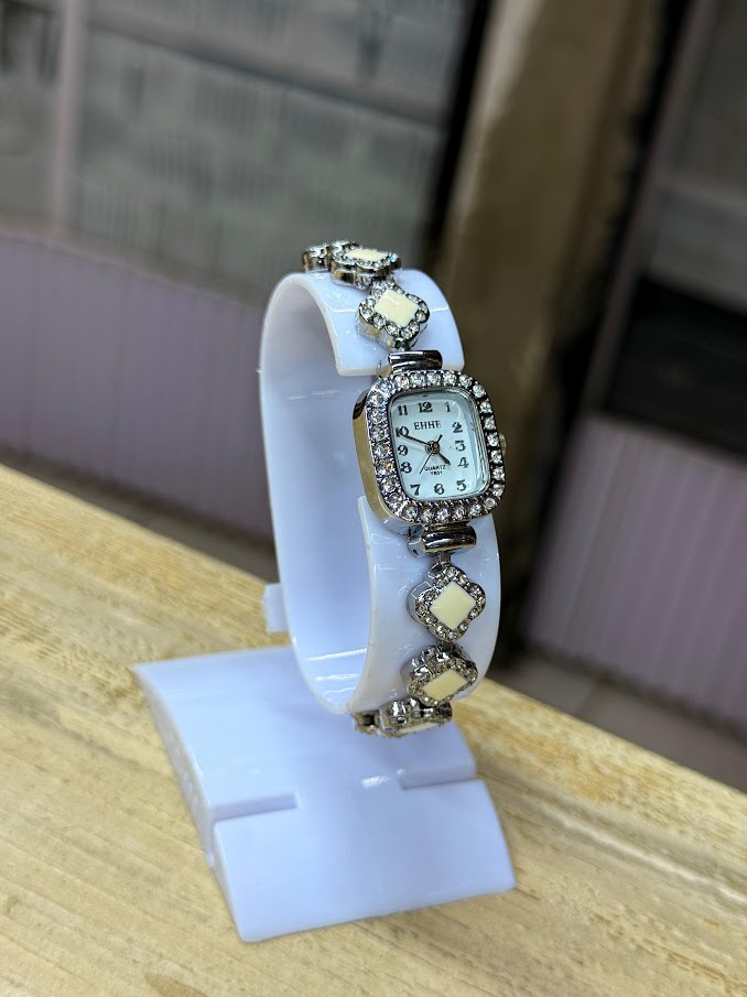 EHHE Silver Chain Watch (White Dial)