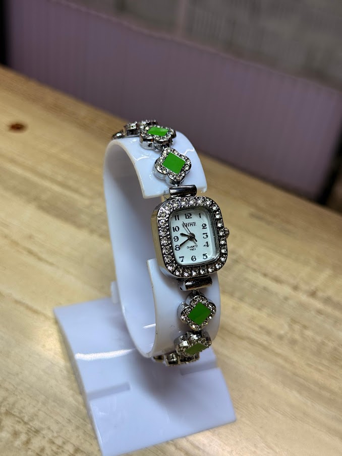 EHHE Silver Chain Watch (Green Accent)